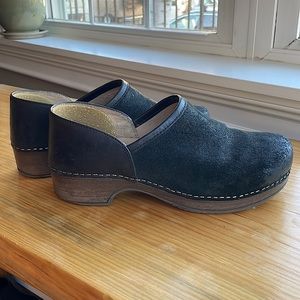 Dansko Brenna Burnished Suede Clogs Black Size 38